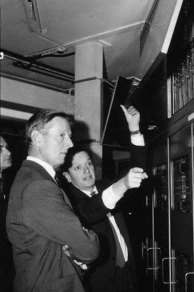 Dr John Bennett demonstrates Silliac to the Governor General Lord De L’Isle, circa 1961.