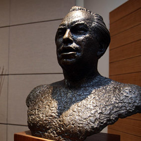 A bust of L. Ron Hubbard at the Ascot Vale centre