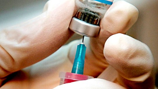 A measles alert has been issued in Victoria after seven fresh cases emerged.