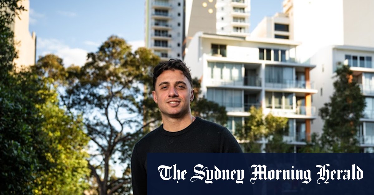 Australians are working more hours, and it might be hurting our living standards