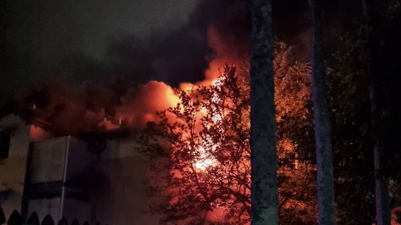 Three individuals rushed to hospital after Spring Hill unit fireplace