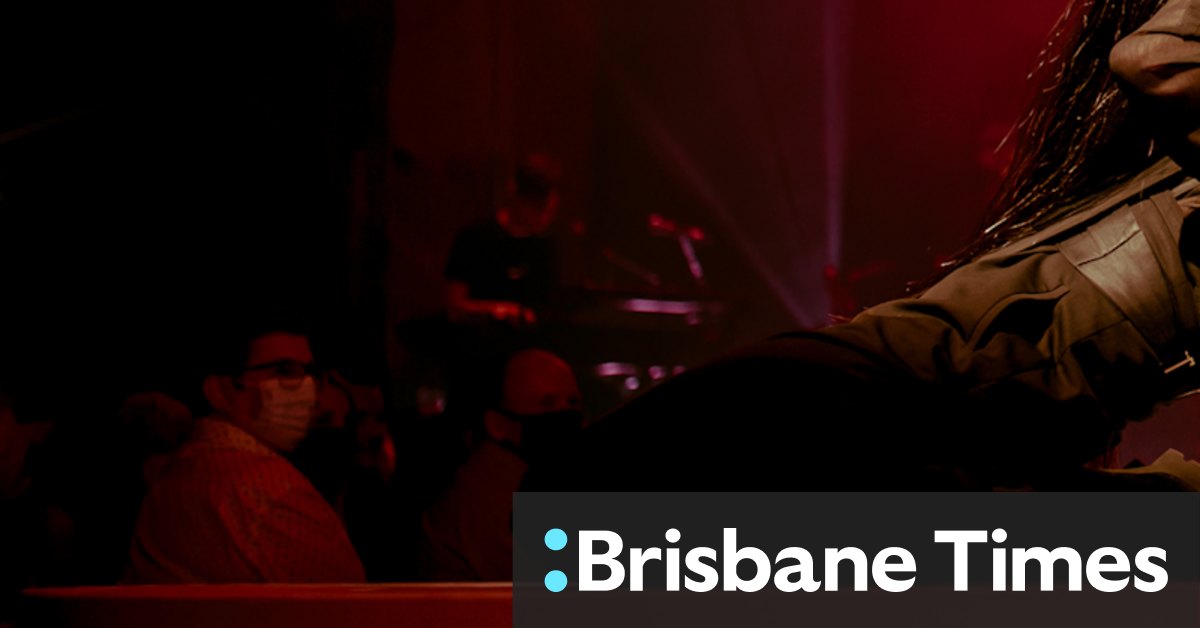 Amanda Muggleton owns the stage in a crude, touching tribute to diva Coral Browne in the Melbourne Comedy Festival - Vimarsana News