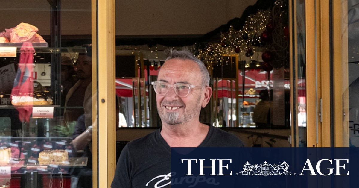 Acland Street, St Kilda: Want the council to pay your rent? Set up shot here - Vimarsana News