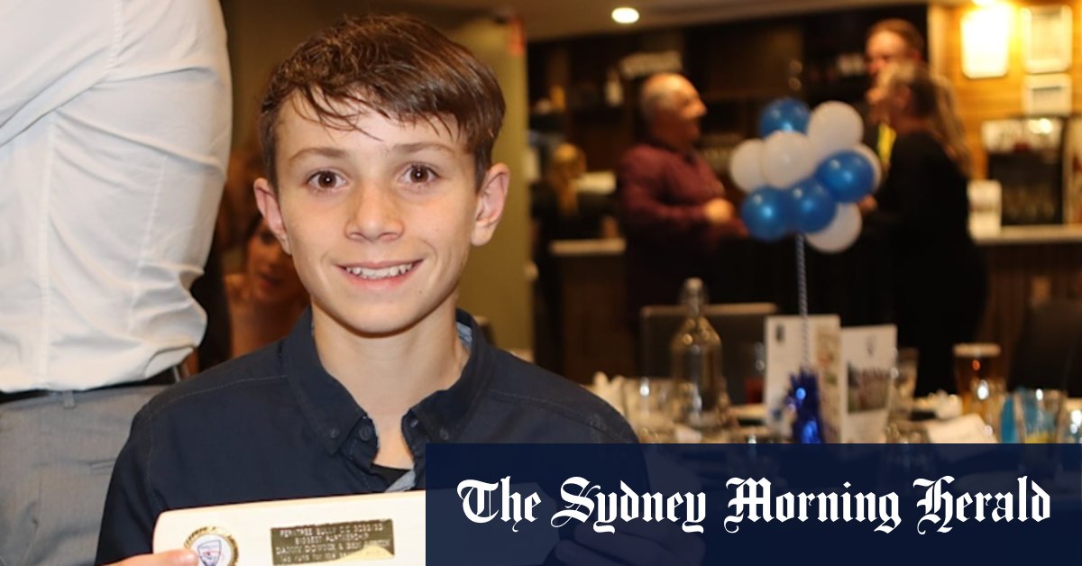 Young Melbourne cricketer dies after being struck in the neck by a ball