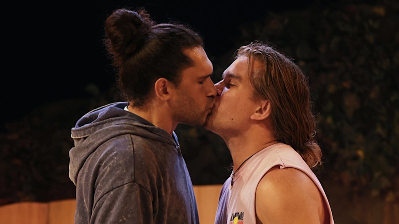 ‘A New Australian Classic’: a Review of Sydney Theatre Company’s Wh...