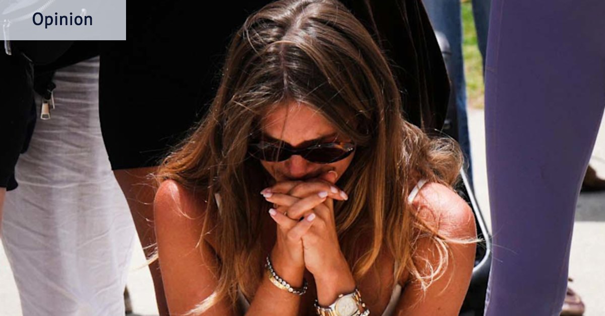 As a trauma expert, here’s how to look after yourself and others after a tragedy like Bondi