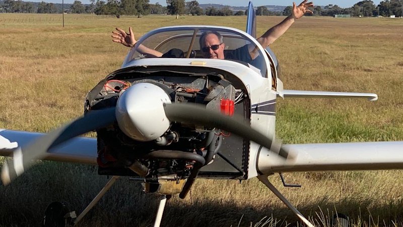 Pilot who survived Muchea plane crash tells of moment he knew he was in trouble