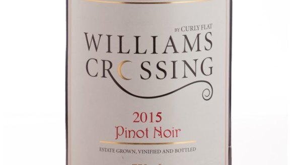 Williams Crossing Pinot Noir 2015.