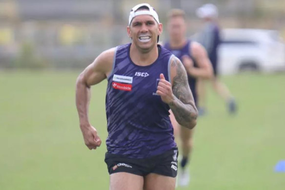 Geelong are looking at former Docker Harley Bennell.