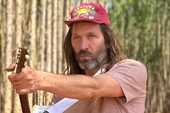 Evan Dando: “Being in a band meant
there were always girls around. It didn’t matter what they looked like, I liked all kinds of girls.”