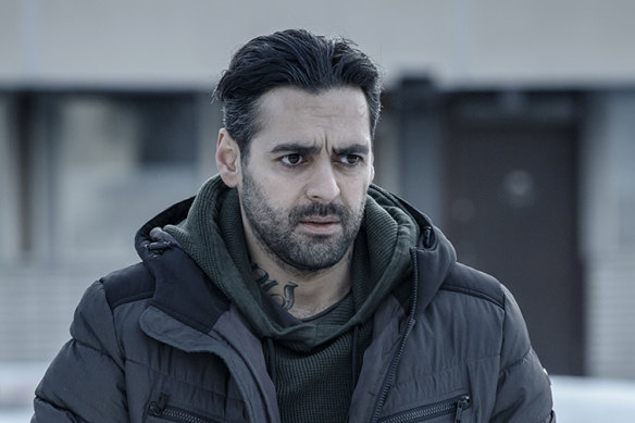 Salle (Ardalan Esmaili) is the father of a small child who has disappeared in the Swedish drama Snow Angels