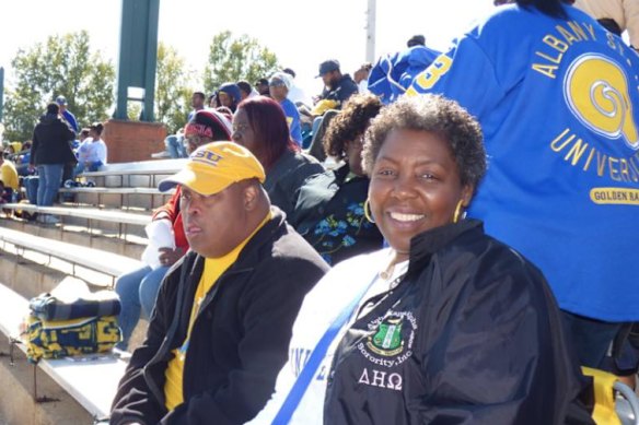 Elaine Williams' son Kenya was only 38 when he died after contracting the coronavirus. 