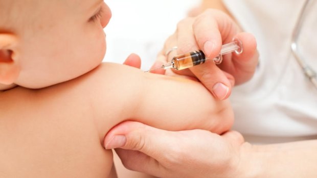 A young Melbourne mother is fighting a Children's Court ruling for her children to be immunised while in temporary state care.
