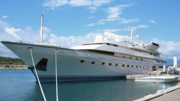 Adnan Khashoggi owned the 86-metre-long yacht, then the world's largest, called the Nabila. He sold it to Donald Trump, who renamed it the Trump Princess. 