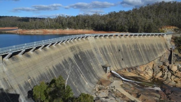 Wellington Dam has high levels of salt in its water, which has previously made it unfit for agricultural schemes.