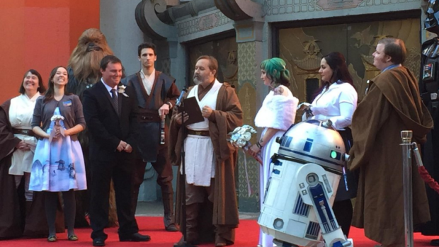 NSW couple Caroline Ritter and Andrew Porters are married at <i>The Force Awakens</i> premiere in Hollywood.