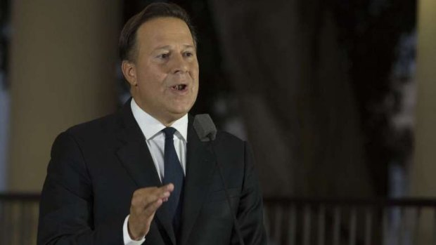 The world must tackle the problem of tax evasion collectively, says Panama president Juan Carlos Varela.