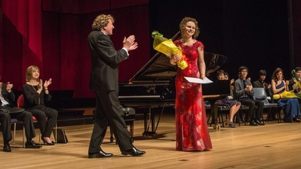 Ayesha Gough acknowledged as the winner of the 2015 Lev Vlassenko Piano Competition. 
