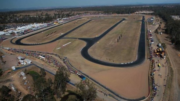 Queensland Raceway's track at Willowbank.