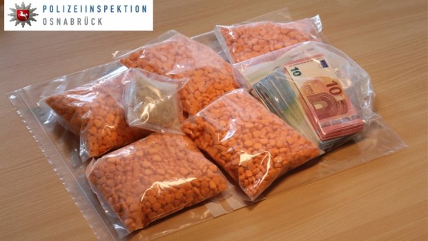 German police say they have seized thousands of ecstasy pills in the shape of President Donald Trump's head.