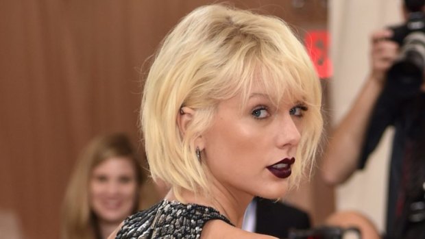 Memes have begun: The internet has likened Taylor Swift's Met Gala look to aluminum foil.