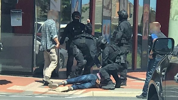 Man arrested over alleged Melbourne New Year's Eve terror plot for ...