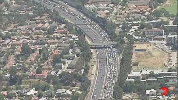 Police used us as human shields on Tullamarine Freeway say motorists as ...