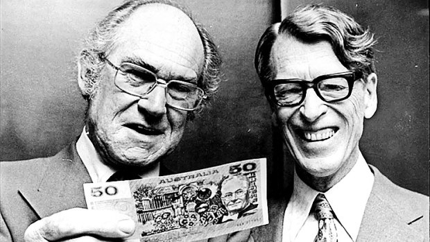 Gordon Andrews, left, designer of the  $50 note with J. Bartley, of the Reserve Bank.