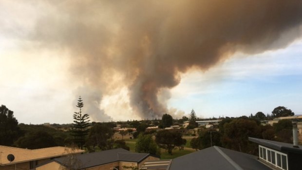 The PM promised Esperance residents better telco coverage in wake of deadly bushfires.