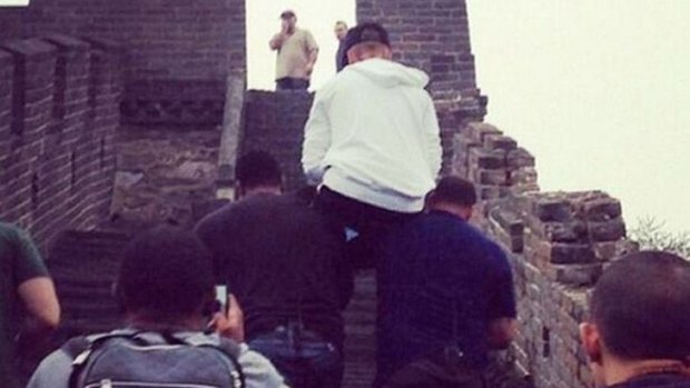 Justin Bieber had made his bodyguards carry him up the Great Wall of China back in 2013.