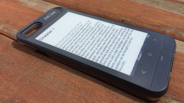 Oaxis' InkCase i6 for the iPhone 6 builds an eBook reader into the back of your phone.