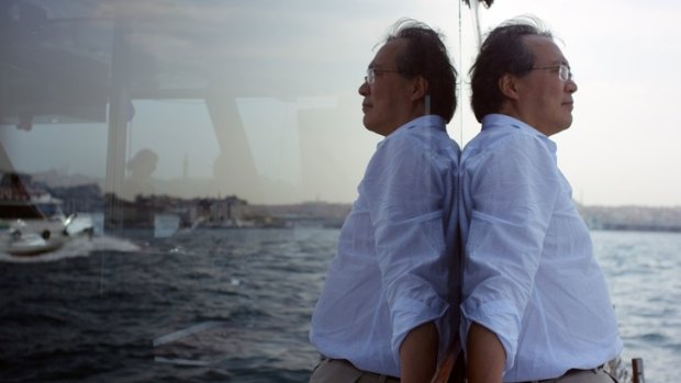 Yo-Yo Ma is laid-back but guarded in <I>The Music of Strangers</I>.