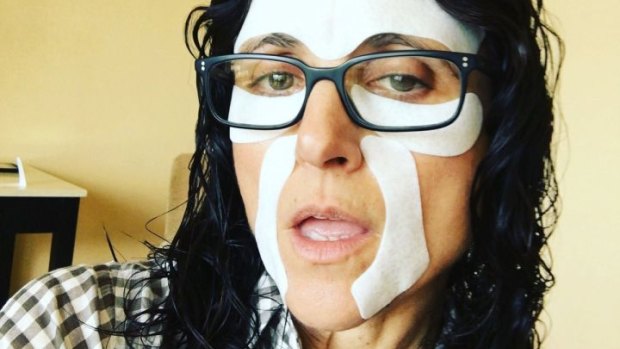 <i>VEEP</I> star Julia Louis Dreyfus road tests all types of face masks that make her look like Jason from <i>Halloween</I> ahead of every red carpet appearance.