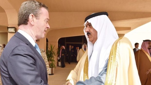 Defence Industry Minister Christopher Pyne meets Prince Mutaib bin Abdullah al-Saud in Riyadh in December.