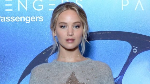 Jennifer Lawrence has been forced to apologise for a story she told while promoting her new film, Passengers.