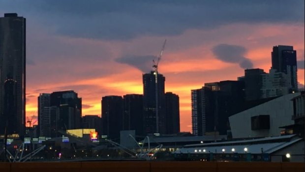 Sunrise in Melbourne, 19 May 2017.