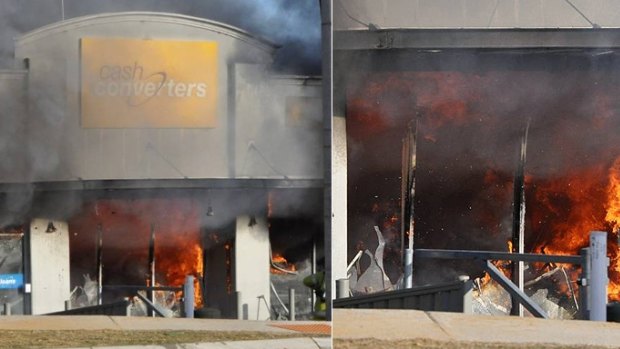The Mandurah Cash Converters goes up in flames.
