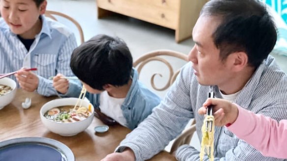 Cibi's ramen packs are a hands-on way to celebrate Father's Day. 