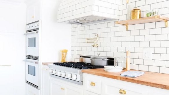 Homeowners often fail to plan their backsplash early in the design phase. 