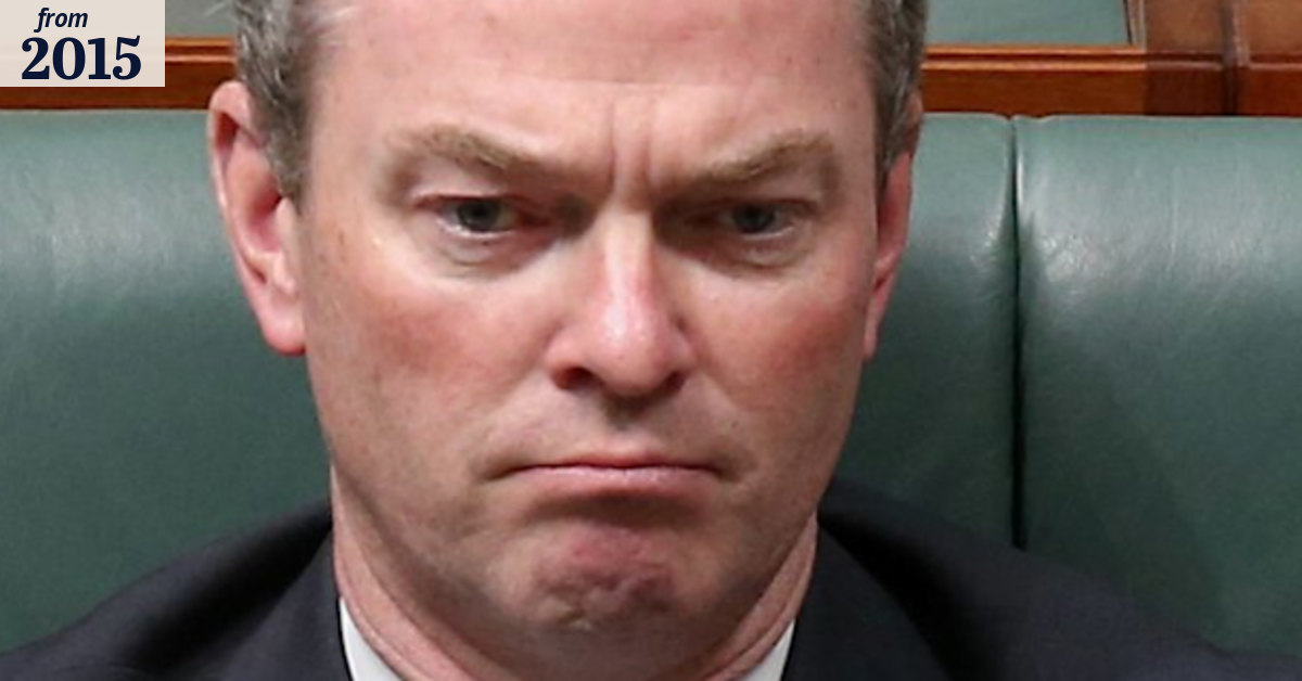 Christopher Pyne backs down on research funding as defeat looms for ...