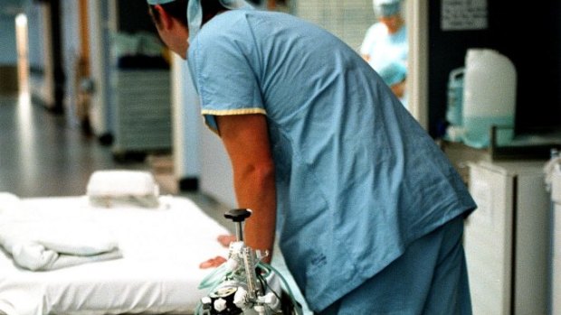 There are concerns the best medical specialists are being denied opportunities to work in ACT public hospitals 