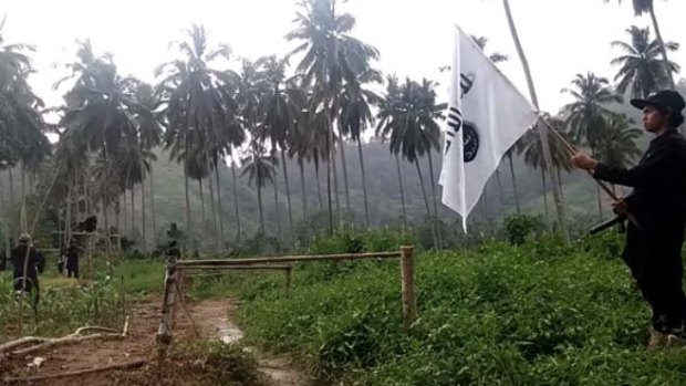 Videos posted online claim to show Philippines-based Islamic State militants training.
