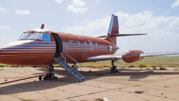 Elvis Presley 1962 Lockheed Jetstar private jet: Elvis's 'lost' jet is ...