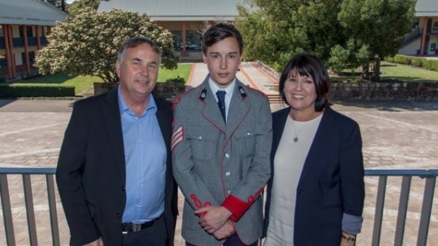 Stuart Kelly with his parents Ralph and Kathy.