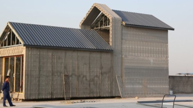 Chinese company WinSun New Materials has built simple houses using a 3D printer.