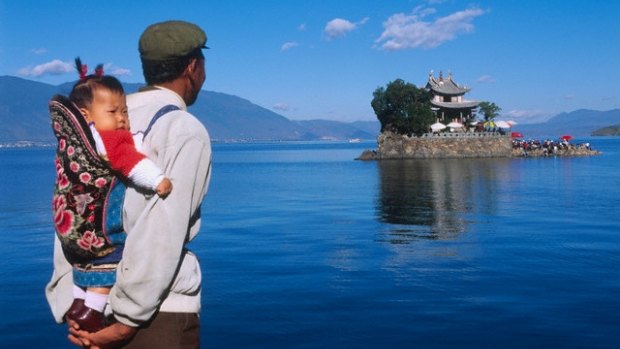 Erhai Lake in Yunnan Province is one of the largest freshwater lakes in China. It had become heavily polluted with phosphorus and nitrogen, leading to algal blooms.