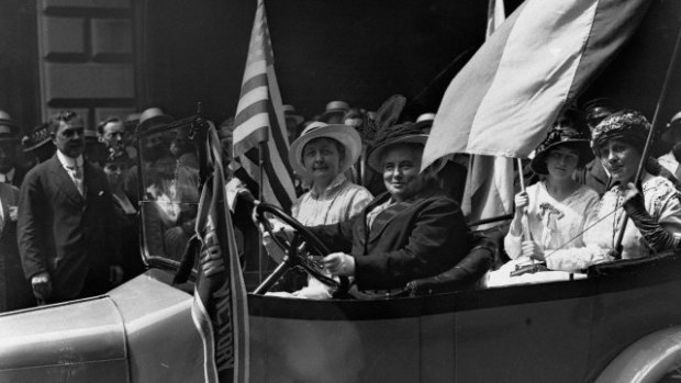 Dr Anna Howard Shaw (at the wheel) said we should "let the women of every nation involved in war make their men understand that the highest patriotism lies in conserving life ..."