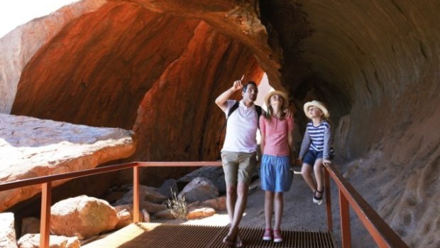 需要一个免费的导游沿叶走到Kantju峡谷。