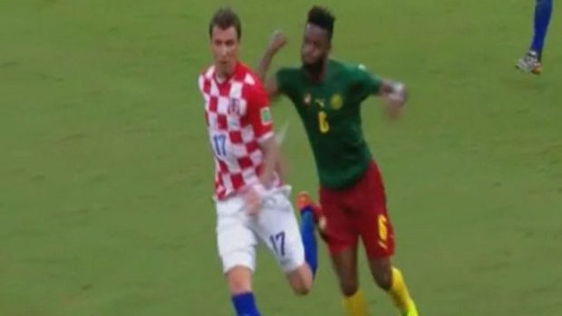Alex Song saw red for a wild elbow.