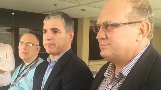 Rob Pyne, Robbie Katter and Shane Knuth pledge to back the opposition if Annastacia Palaszczuk calls an election midway through her term.